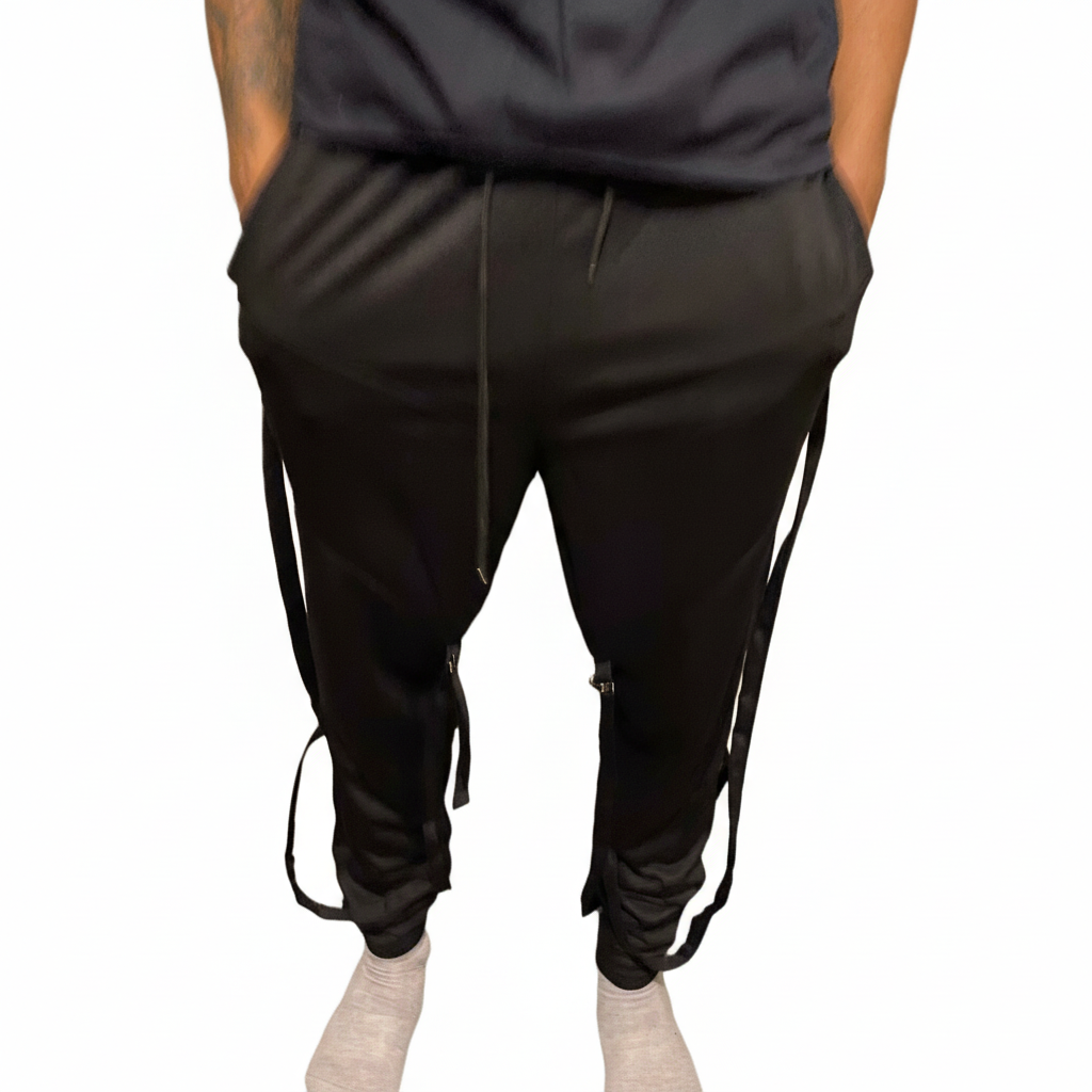 Black Pants - Photo 1